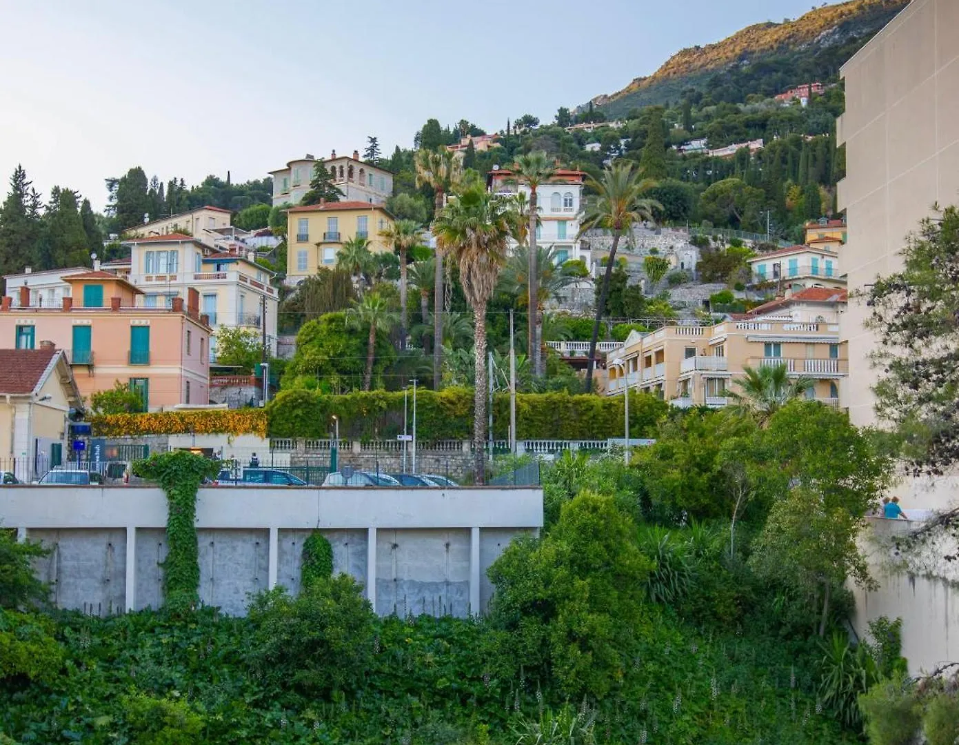 Evasion Menton Vue Mer Proche Plage Et Gare 0*,